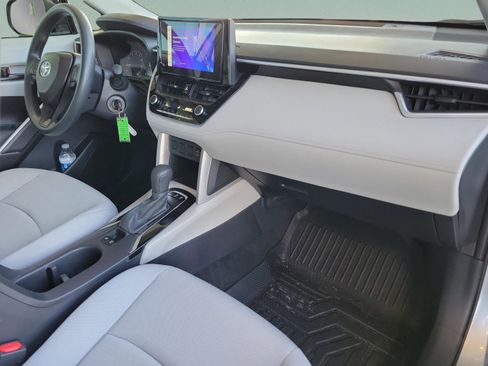 Certified 2025 Toyota Corolla Cross L image 25