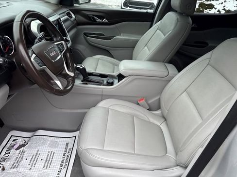 Used 2019 GMC Acadia SLT image 9