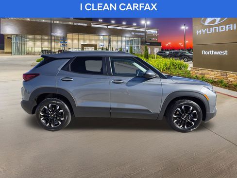 Used 2022 Chevrolet TrailBlazer LT w/ Convenience Package image 6