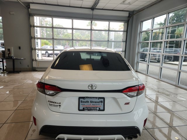 Used 2022 Toyota Corolla SE FWD image 6