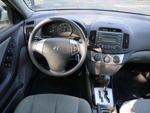 Used 2010 Hyundai Elantra GLS FWD image 19