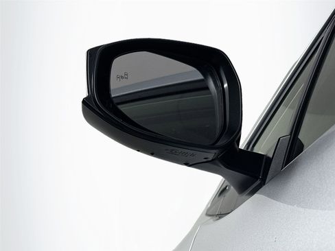 Certified 2025 Toyota Prius Plug-In Hybrid image 10