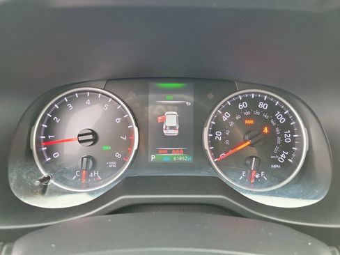 Used 2021 Toyota RAV4 XLE image 26