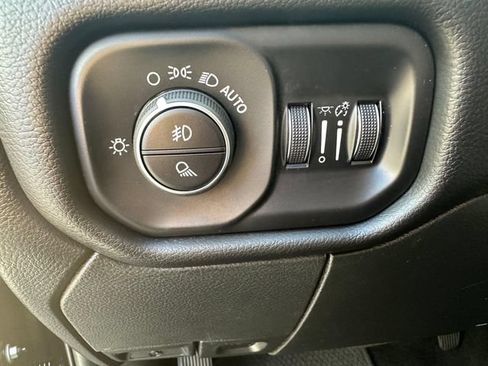 Used 2024 RAM 2500 Laramie w/ Safety Group AWD/4WD image 11
