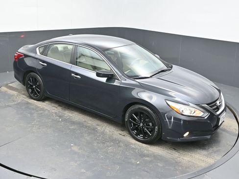 Used 2018 Nissan Altima 2.5 SV image 29