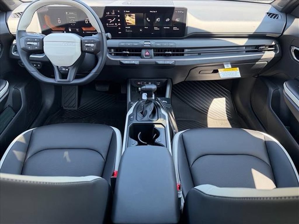 New 2026 Kia K4 GT-Line Turbo w/ GT-Line Sunroof Package FWD image 17
