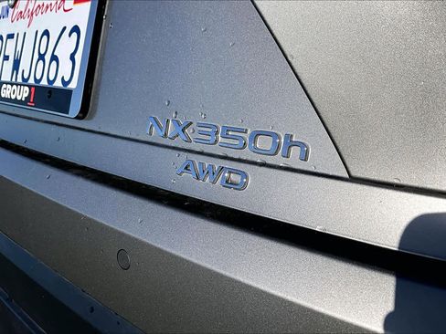 Used 2024 Lexus NX 350h Premium image 9
