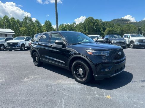 New 2025 Ford Explorer 4WD Police Interceptor image 3