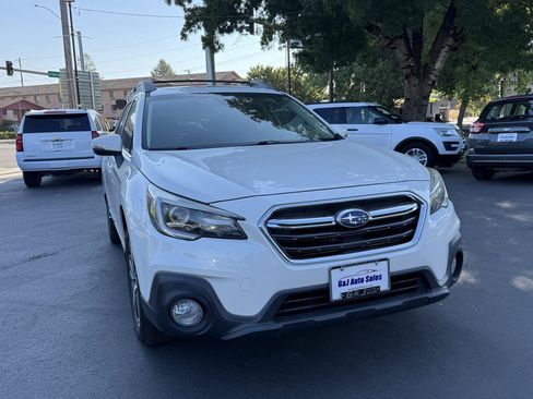 Used 2019 Subaru Outback 2.5i Limited w/ Popular Package #2 AWD/4WD image 4