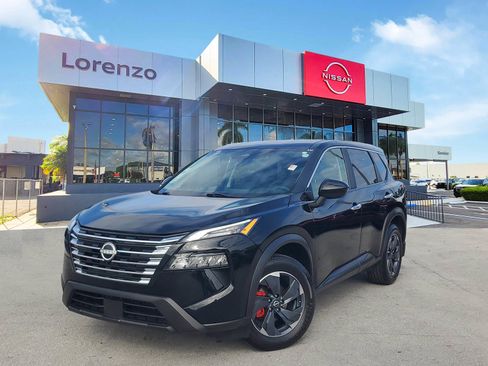 Certified 2024 Nissan Rogue SV image 1