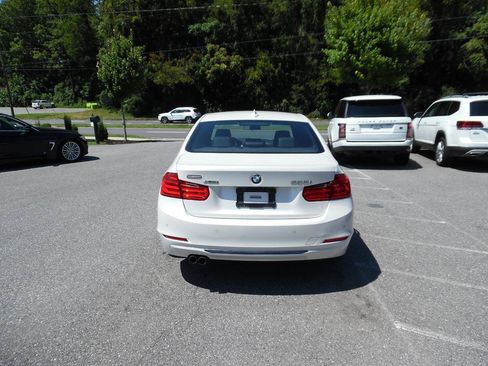 Used 2015 BMW 328i xDrive Sedan AWD/4WD image 5