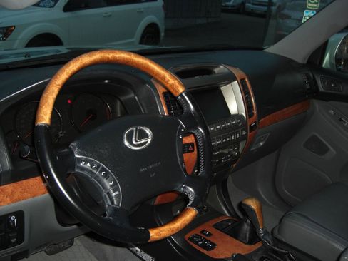 Used 2005 Lexus GX 470 image 21