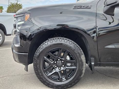 Used 2025 Chevrolet Silverado 1500 RST w/ Dark Appearance Package AWD/4WD image 9