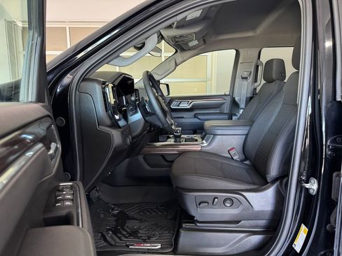 Certified 2025 Chevrolet Silverado 1500 RST AWD/4WD image 10