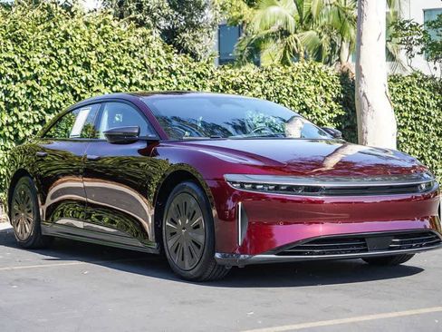 Used 2024 Lucid Air Pure RWD image 3