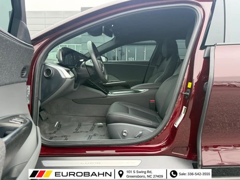 Used 2024 Lucid Air Touring AWD/4WD image 13
