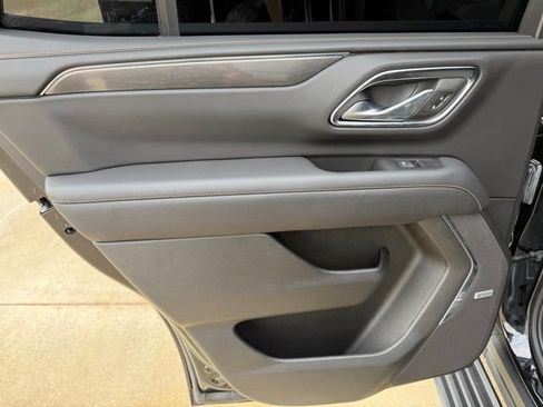 Used 2024 GMC Yukon AT4 w/ AT4 Premium Plus Package image 11