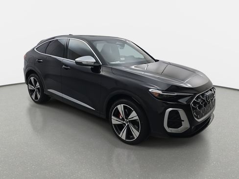 New 2025 Audi SQ5 Prestige image 3
