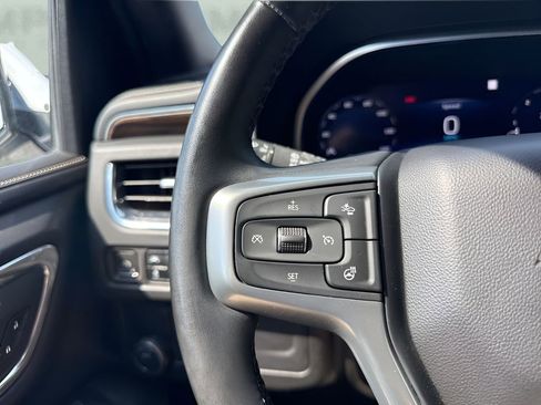 Used 2023 Chevrolet Suburban Premier RWD image 17