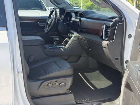 Used 2024 GMC Sierra 1500 Denali w/ Denali Reserve Package image 16
