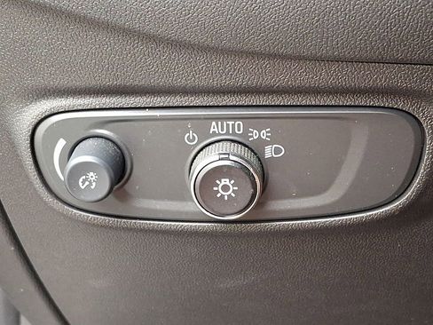 Used 2024 Chevrolet Equinox LT w/ LPO, Floor Liner Package image 24