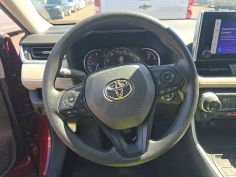 Used 2023 Toyota RAV4 XLE w/ Convenience Package image 13