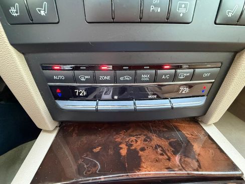 Used 2013 Mercedes-Benz E 350 Coupe w/ Premium 2 Pkg image 19