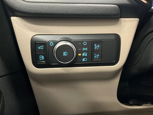 Used 2022 Ford Escape Titanium AWD/4WD image 34