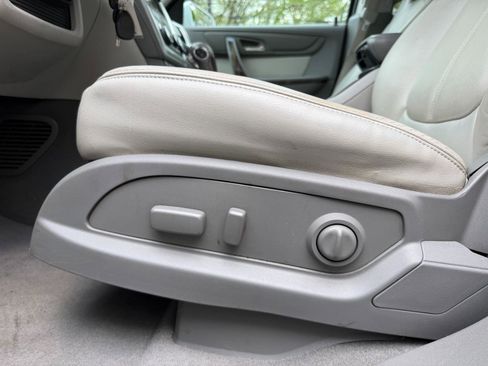 Used 2017 GMC Acadia Limited SLT image 22