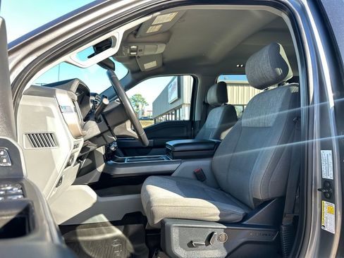 Used 2021 Ford F150 XLT w/ Equipment Group 302A High image 11