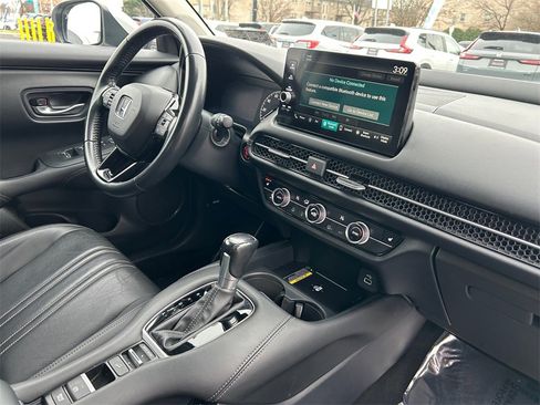 Used 2023 Honda HR-V EX-L image 16