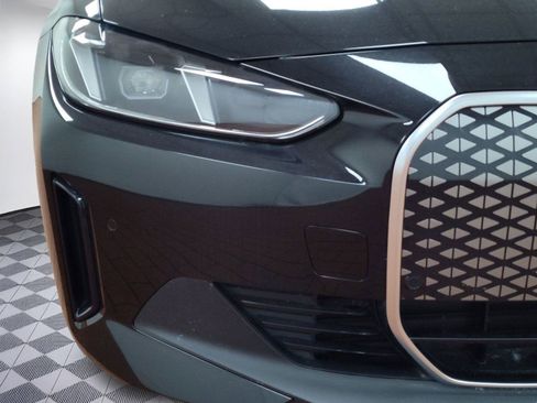 Certified 2025 BMW i4 eDrive40 w/ Premium Package image 11