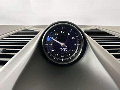 New 2026 Porsche Cayenne S image 24