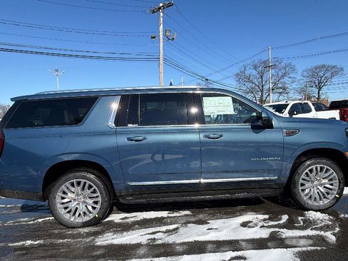 New 2026 GMC Yukon XL Elevation w/ Elevation Premium Package image 8
