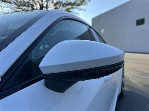 Used 2022 Audi e-tron GT Premium Plus image 10