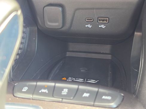 Used 2024 Chevrolet TrailBlazer LT w/ Convenience Package AWD/4WD image 24