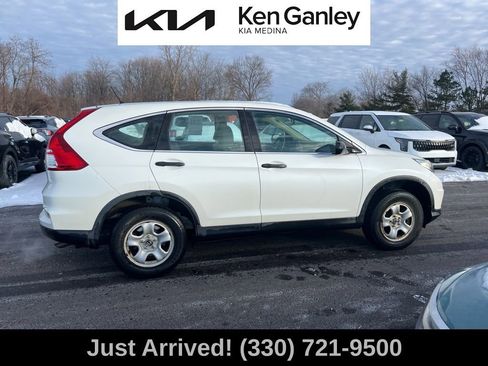 Used 2016 Honda CR-V LX image 4