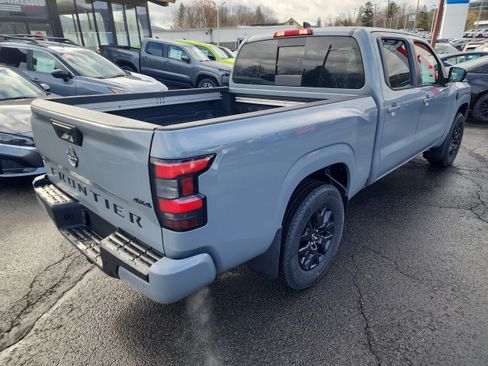 New 2026 Nissan Frontier SV image 8