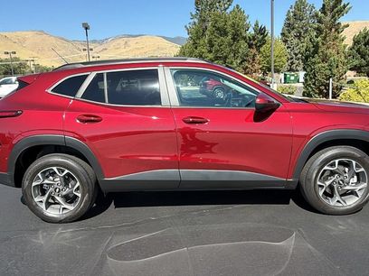Used 2025 Chevrolet Trax LT w/ Driver Confidence Package