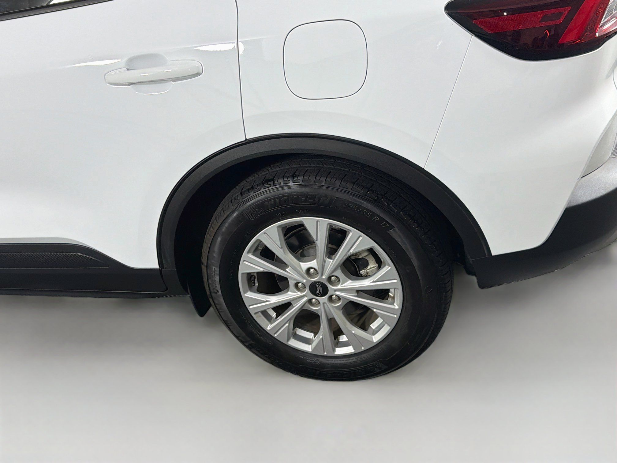 Used 2025 Ford Escape Active FWD image 11