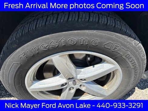 Used 2019 Ford Explorer XLT w/ Equipment Group 202A FWD image 19