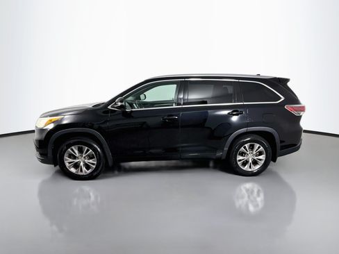 Used 2015 Toyota Highlander XLE AWD/4WD image 4