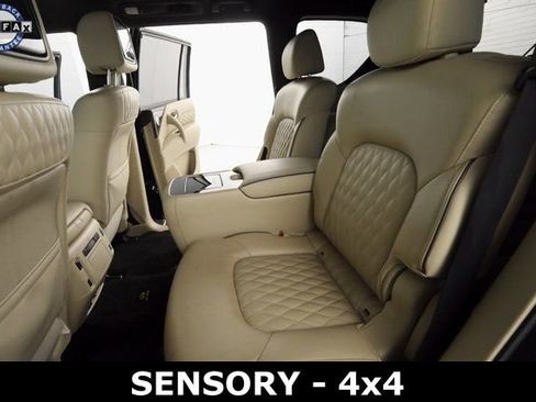 Used 2023 INFINITI QX80 Sensory image 19
