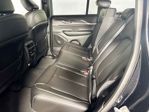 New 2025 Jeep Grand Cherokee Limited w/ MOPAR Finishing Package AWD/4WD image 21