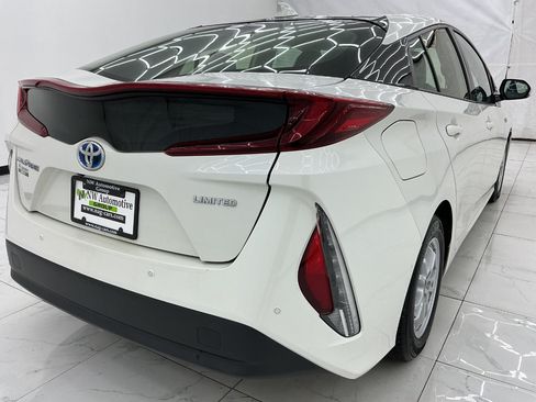 Used 2020 Toyota Prius Prime Limited FWD image 8