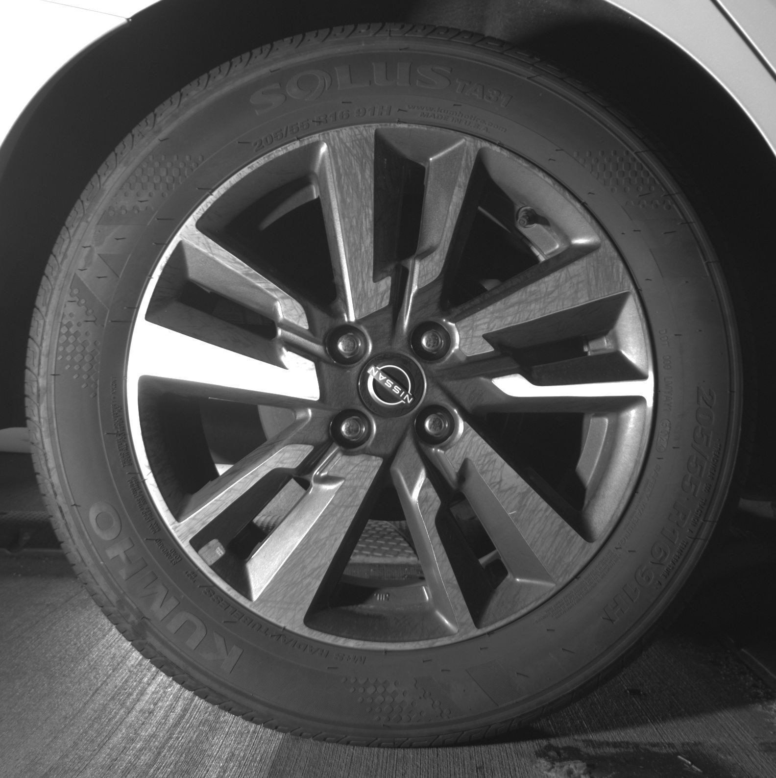 Used 2025 Nissan Versa SV FWD image 18