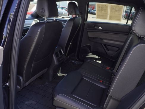 Used 2022 Volkswagen Atlas Cross Sport SE image 10