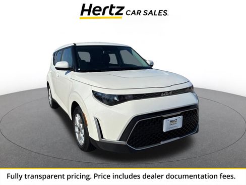 Used 2025 Kia Soul LX w/ LX Technology Package FWD image 1