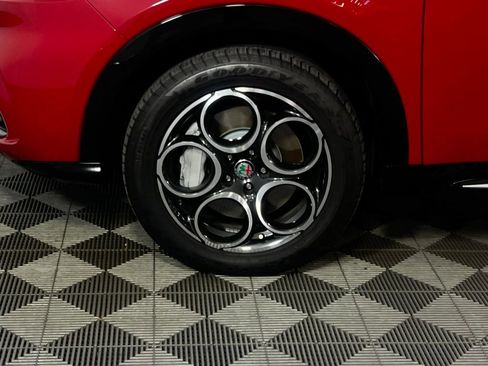 Used 2024 Alfa Romeo Tonale Ti image 12