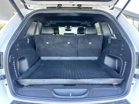 Used 2022 Jeep Grand Cherokee Laredo X image 32